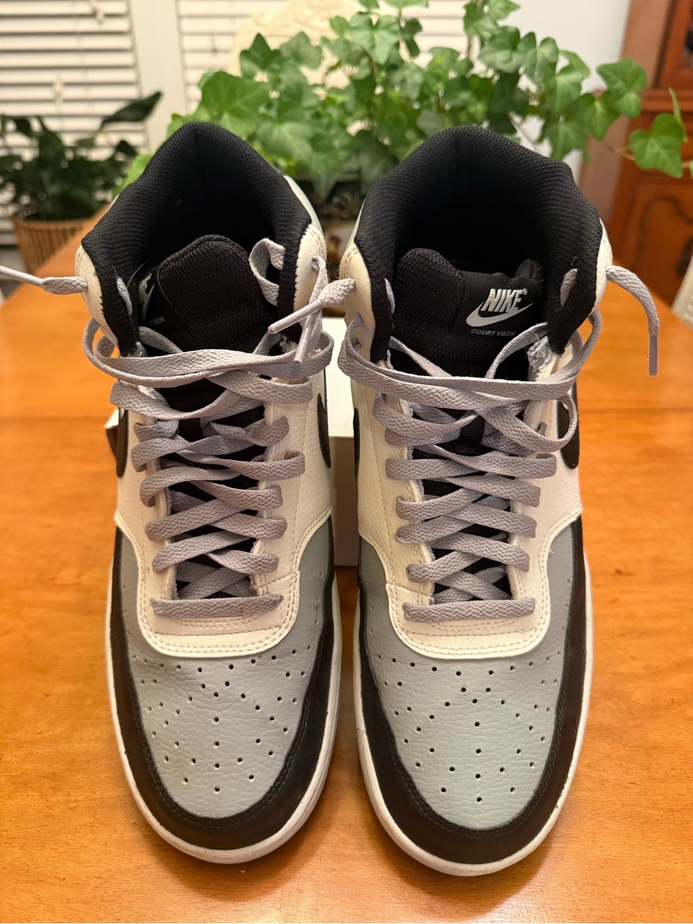 Nike Court Vision Mid Next Nature Like New